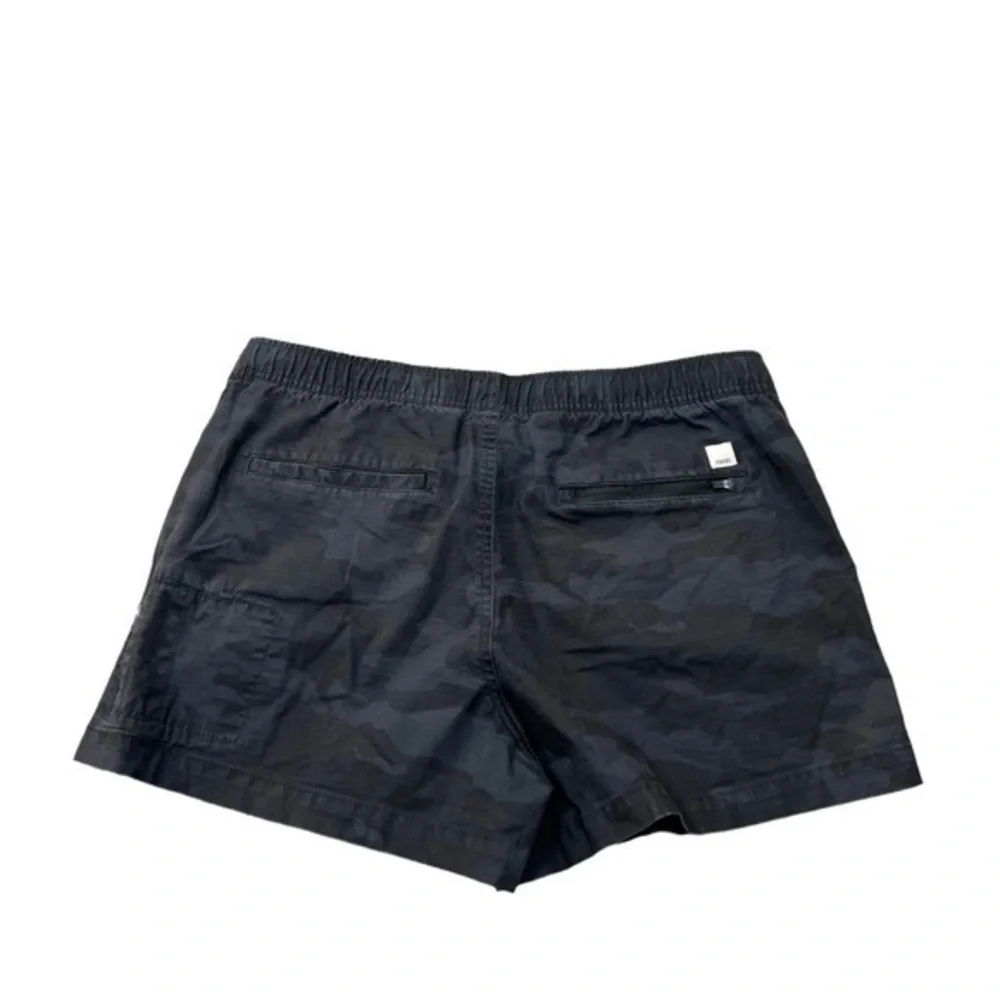 Vuori Ripstop Black Camo‎ Shorts